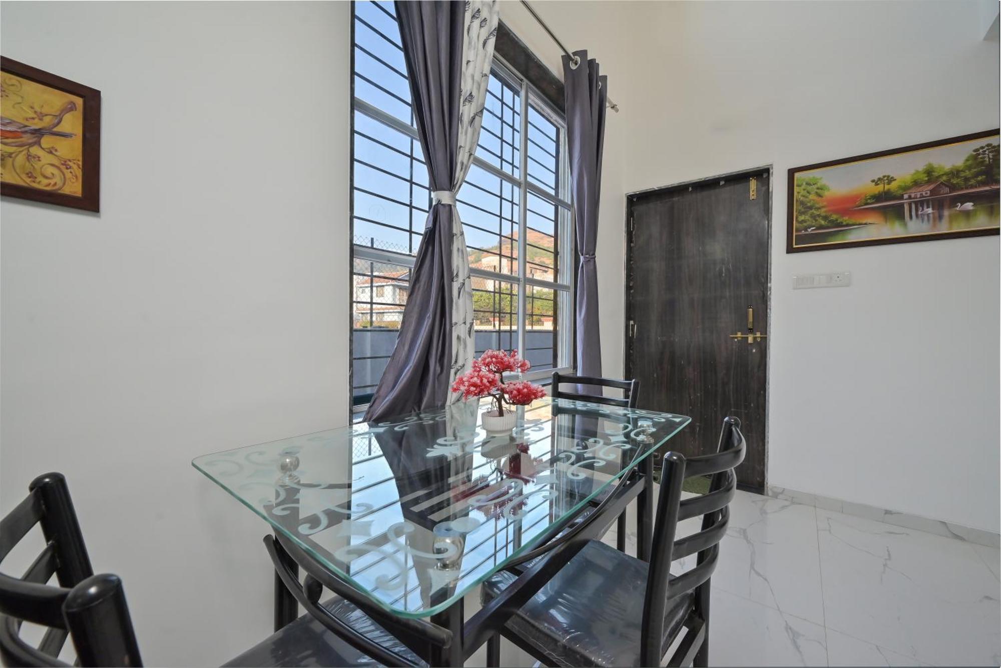 Empyrean Stay Ll 2Bhk Ll Ac Ll Jannat Villa Ll Private Swimming Pool โลนาวาลา ภายนอก รูปภาพ